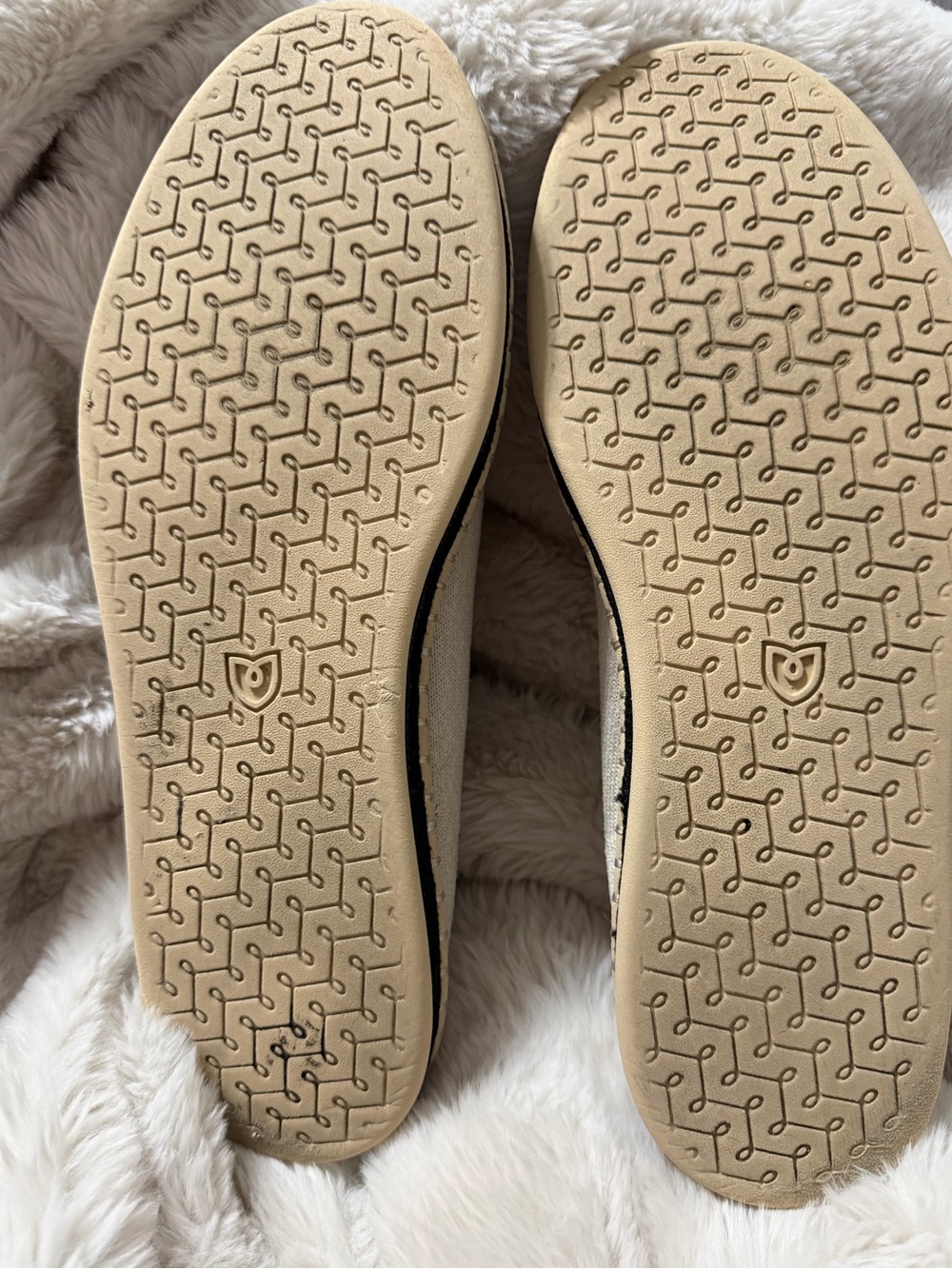 Rothys The Espadrille Ivory Black Cap Toe Knit Slip On Flats Womens 10.5 - Picture 4 of 8